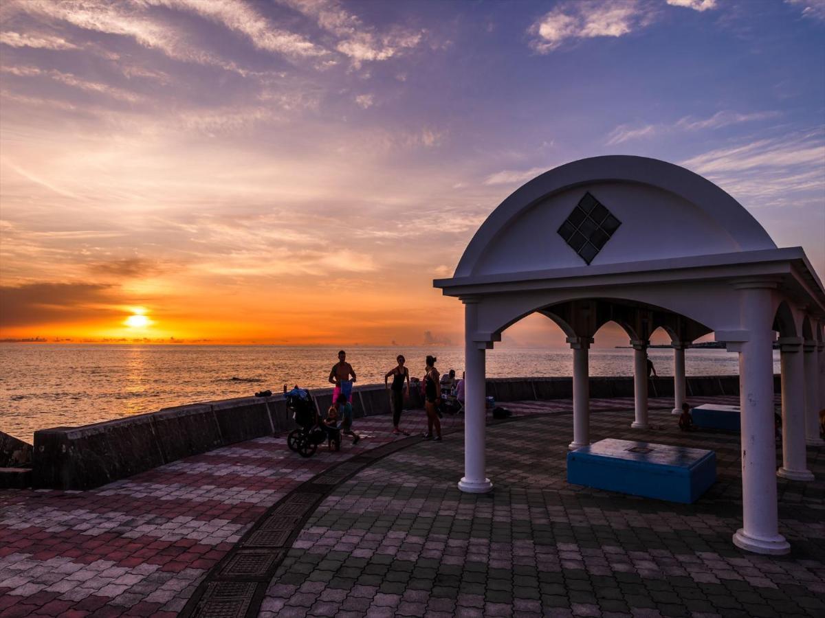 Hotel Sunset American Чатан Екстериор снимка